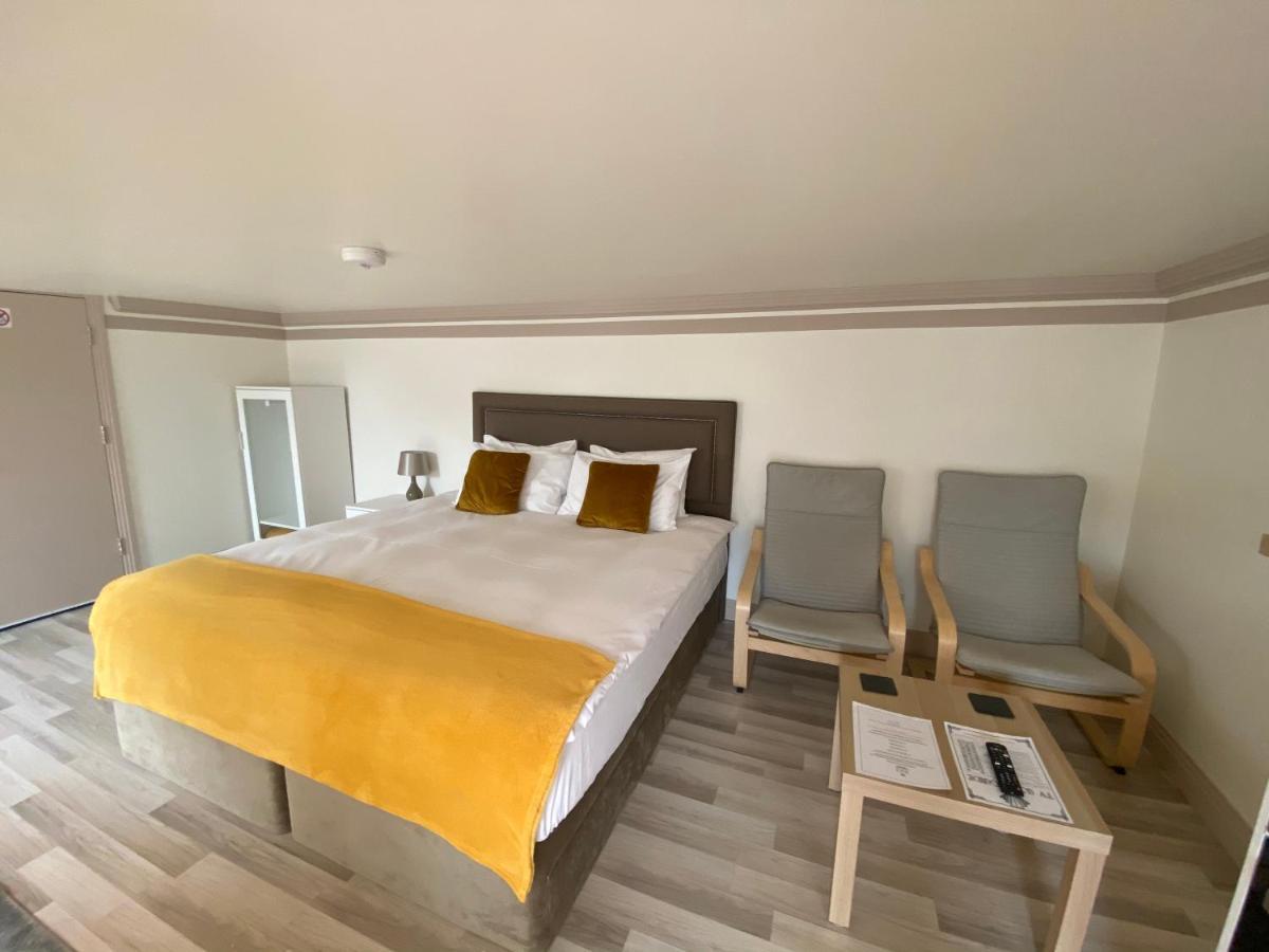 فندق Harlestone Retreat (Adults Only) نورث هامبتون الغرفة الصورة