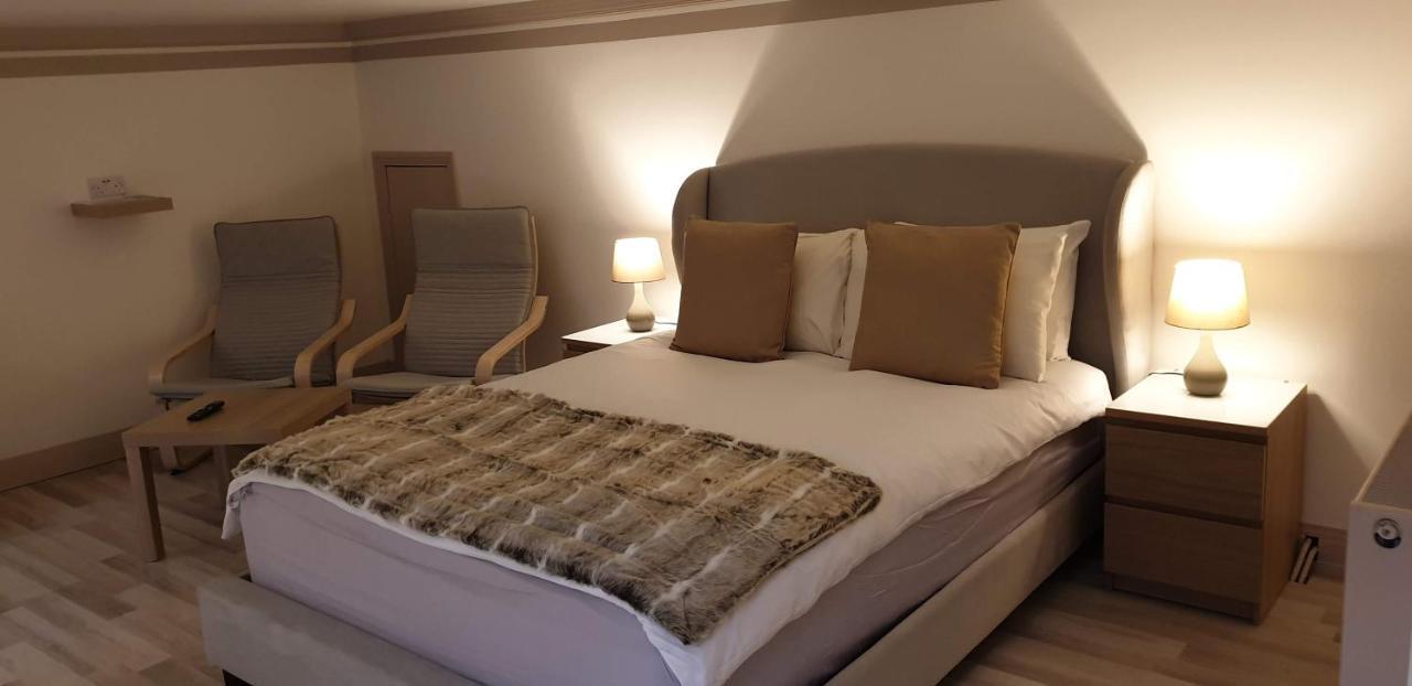 فندق Harlestone Retreat (Adults Only) نورث هامبتون المظهر الخارجي الصورة
